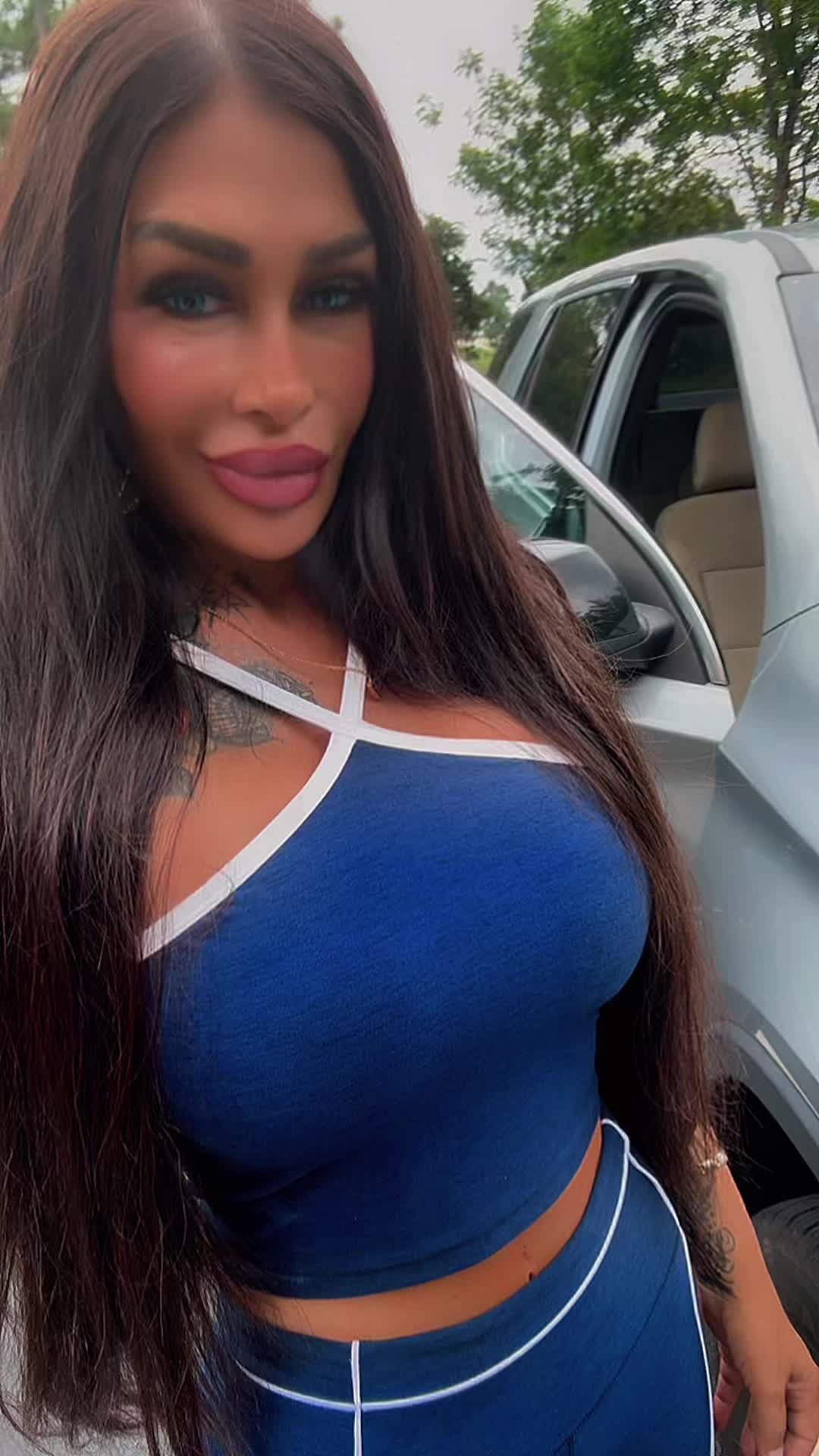 @LennaHorvath