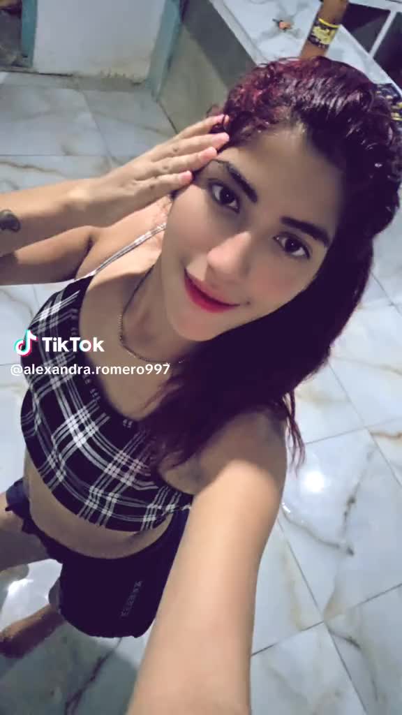 @alejandrala bebe🇻🇪🇺🇸