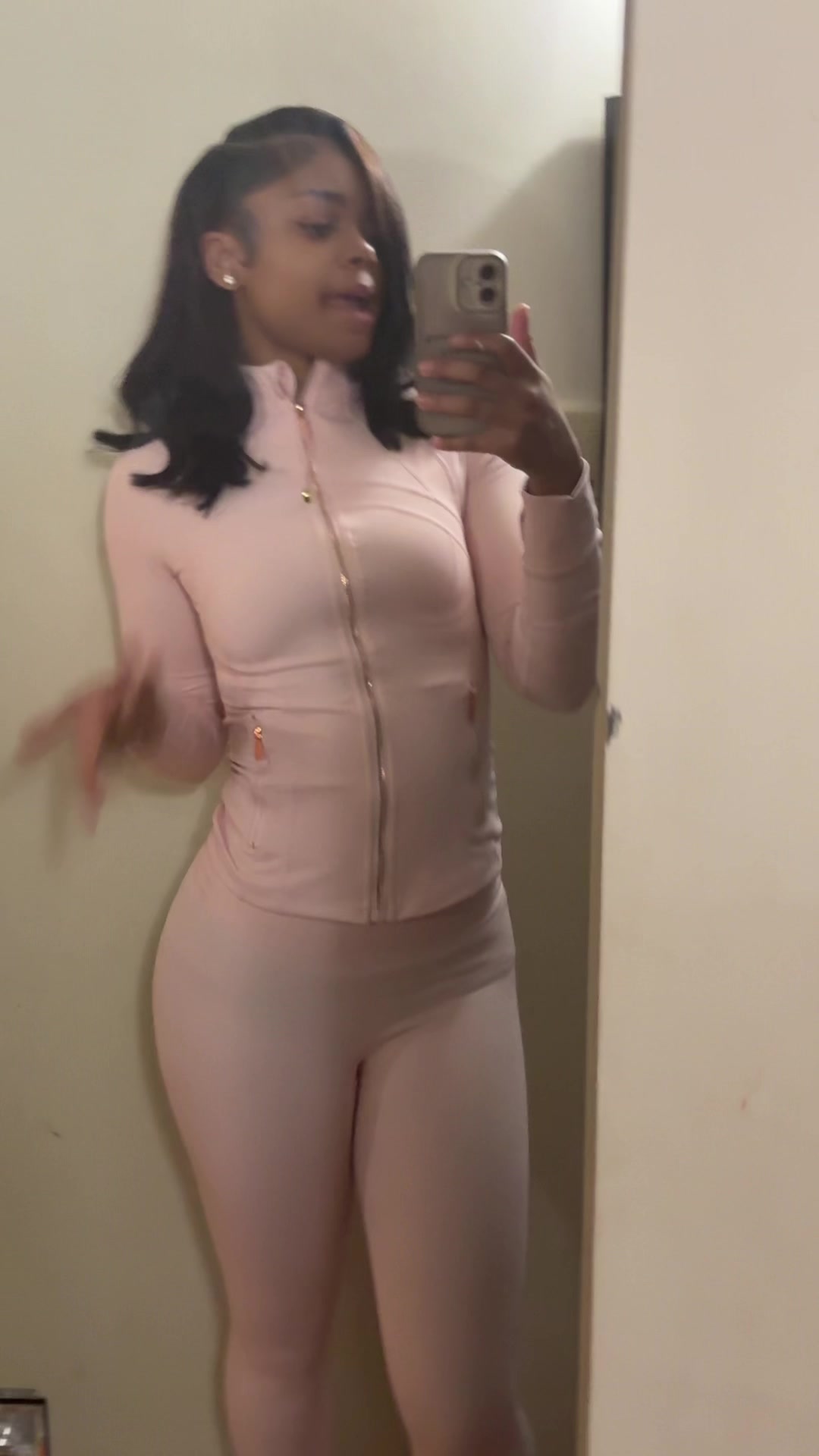 @callmedezirecap