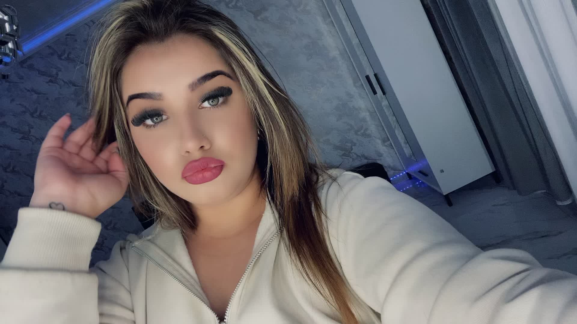 @Bogl&aacute;rka ✨🤍👩🏼