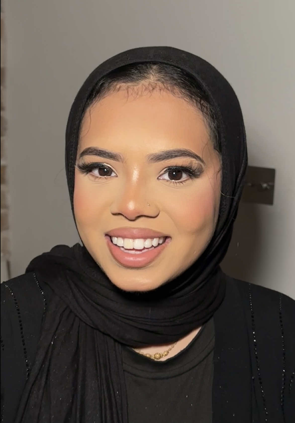 @_.mbeauty._