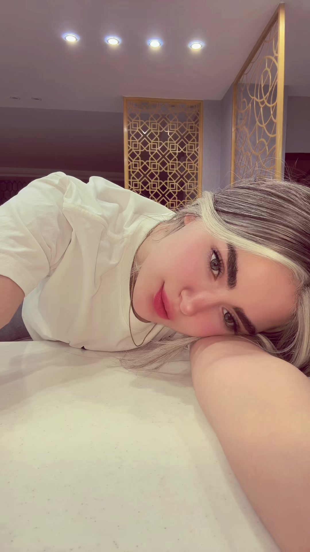 @Yasllina