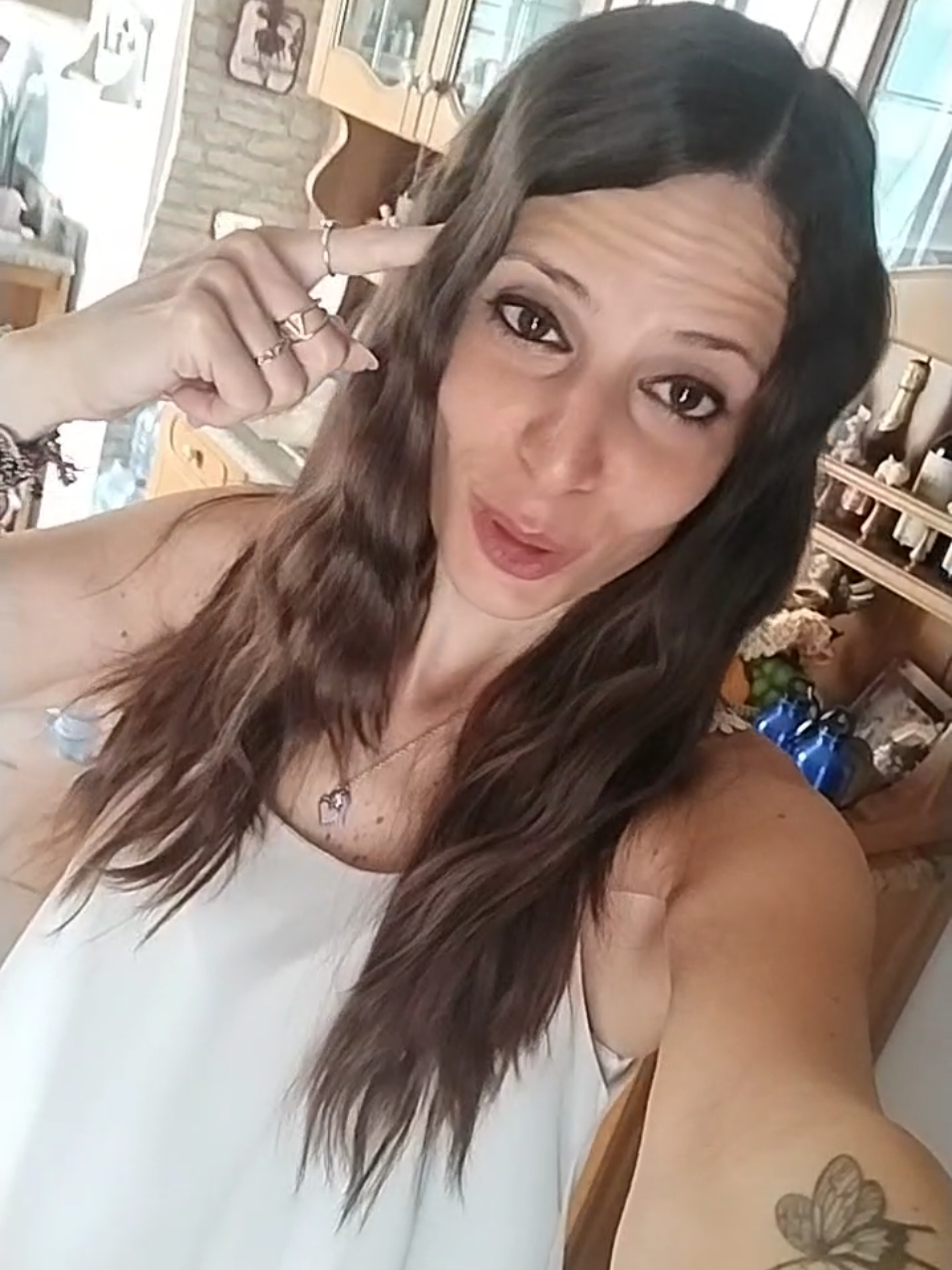 @Valeria