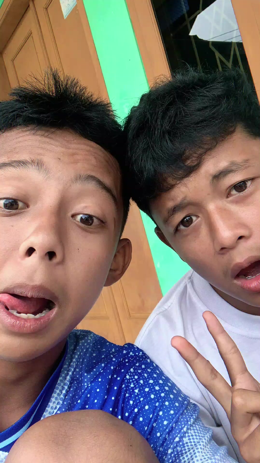 @01