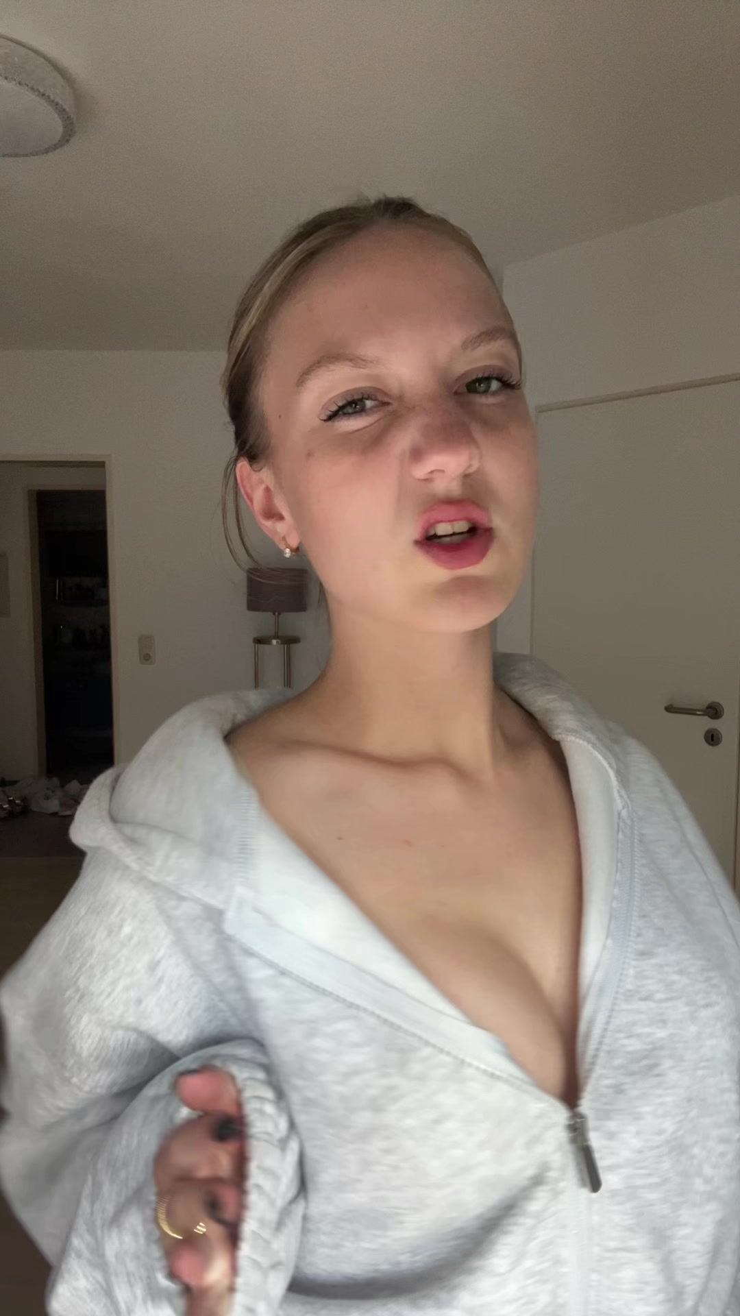 @ника
