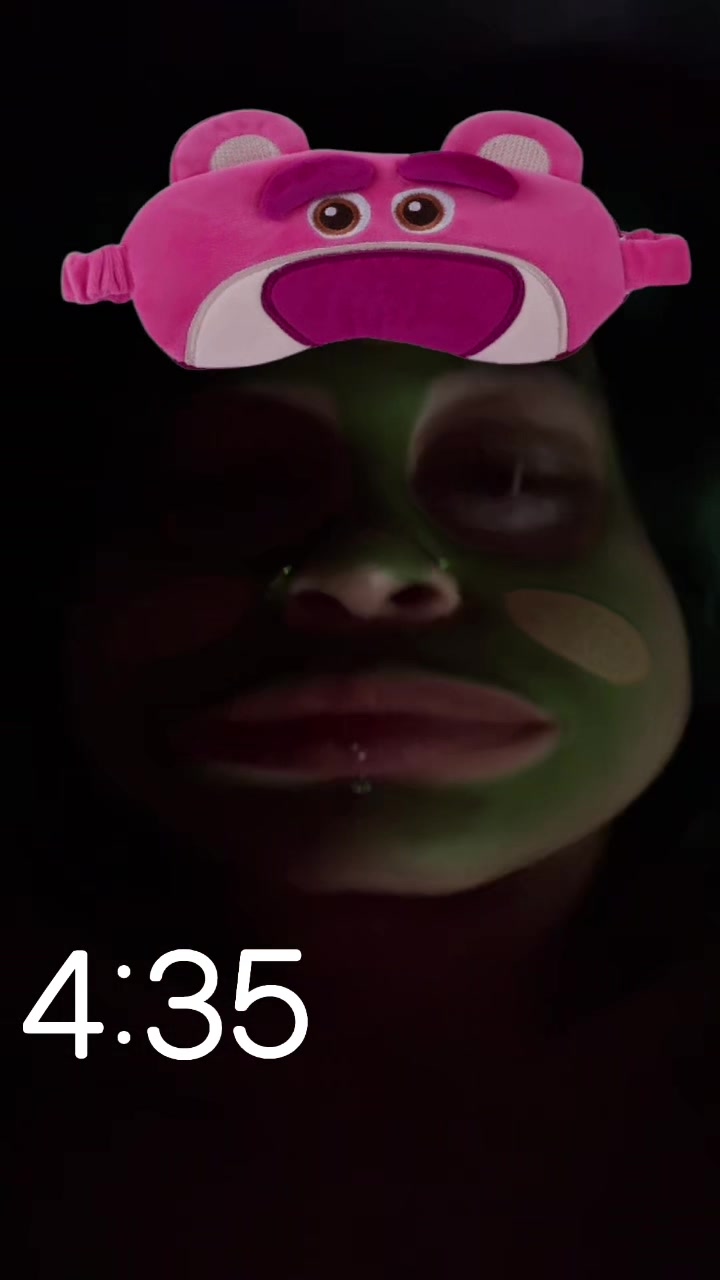 @𖣂