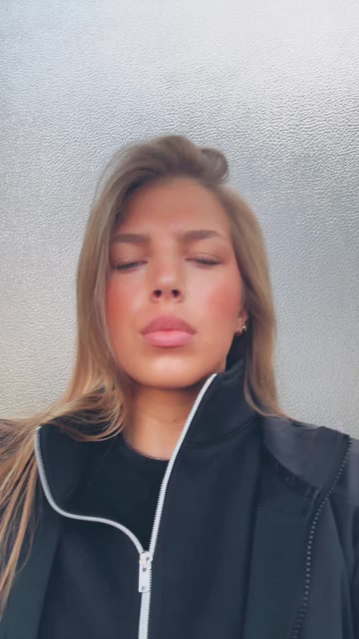 @Karinas__x