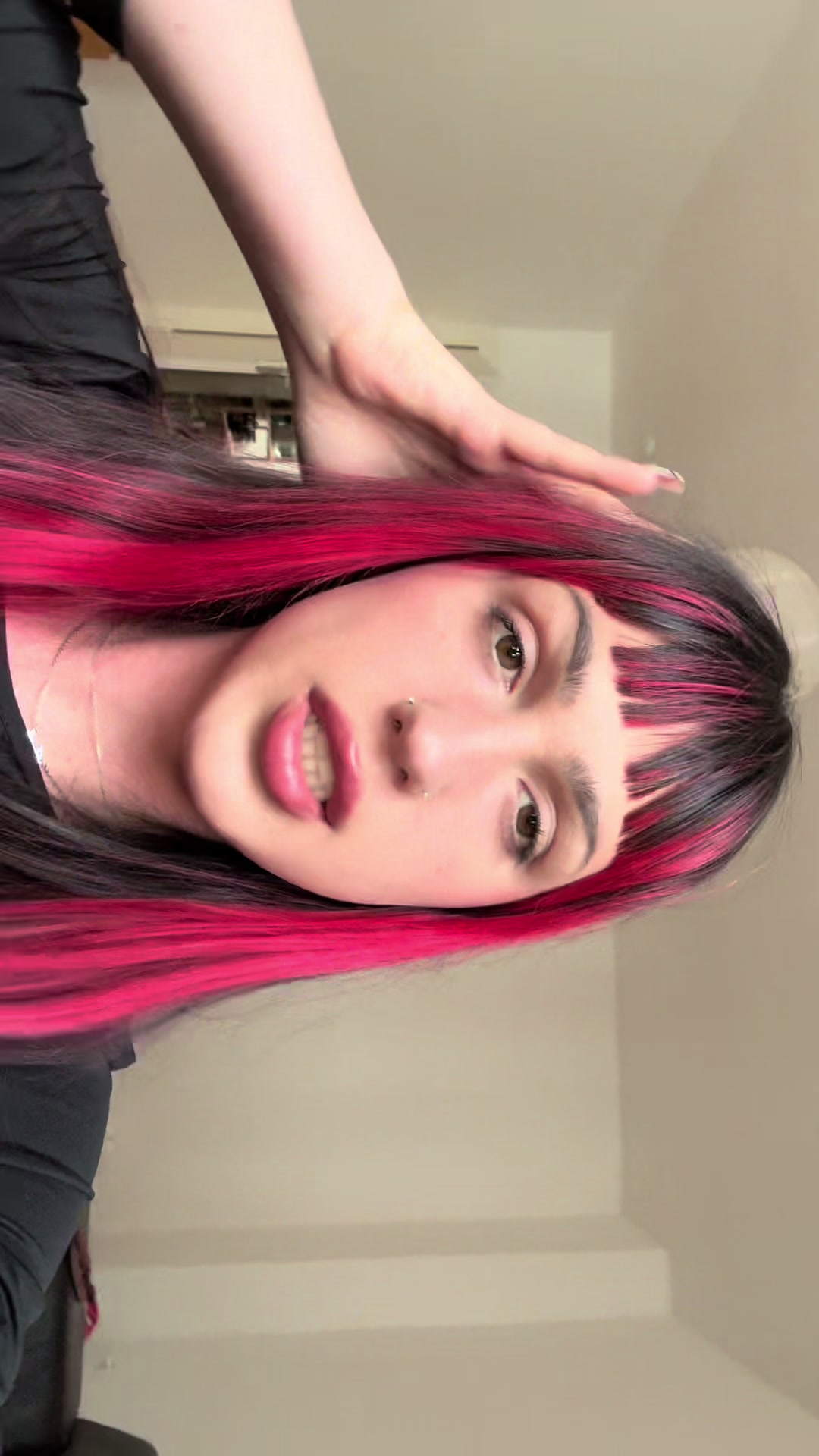 @queenivyquinn