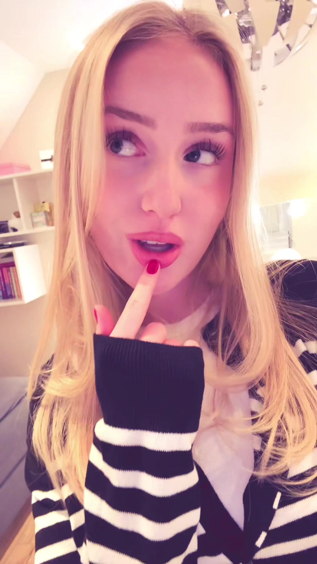 @charlotte.hrfst