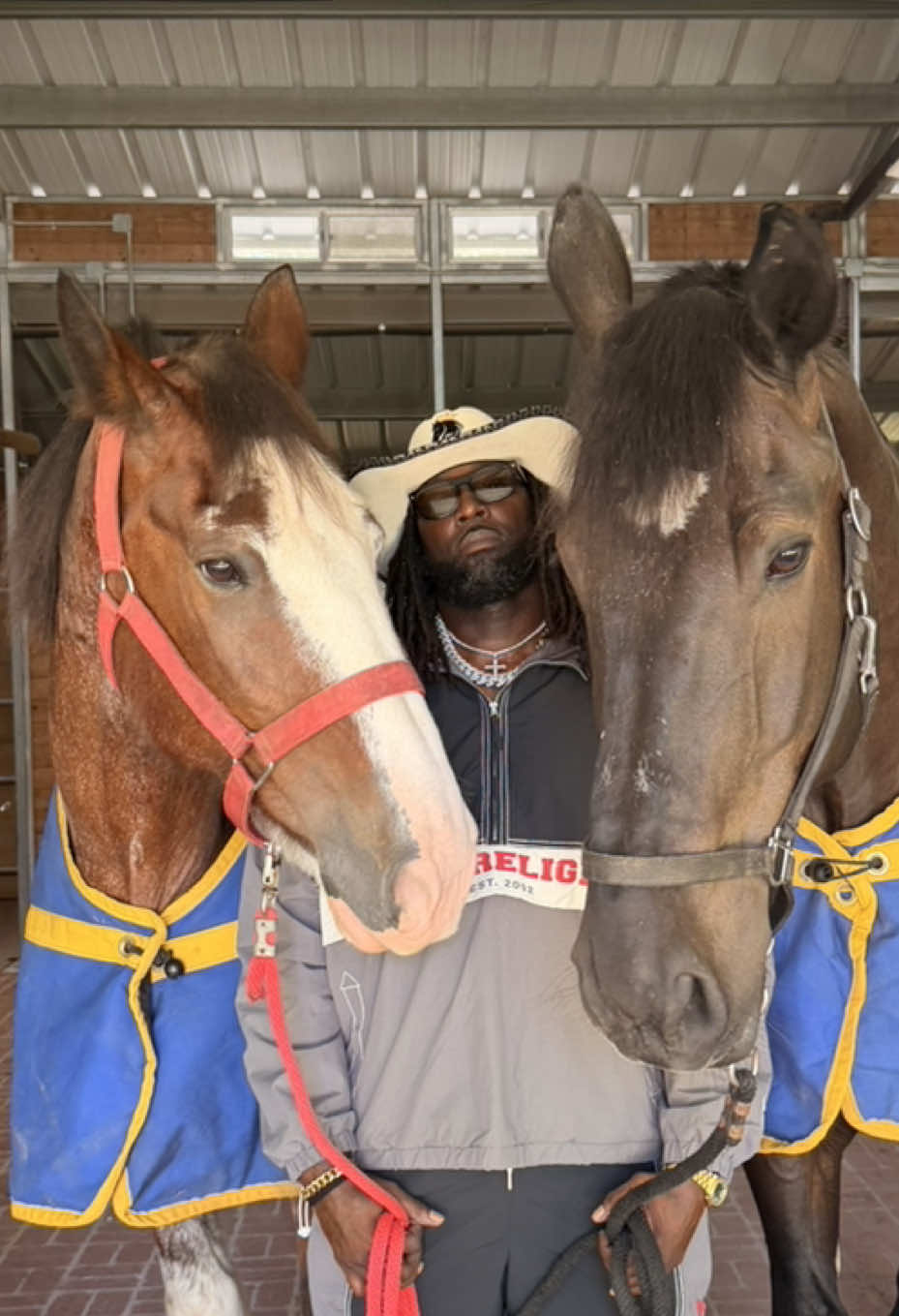 @Cowboy Loochie 🐎