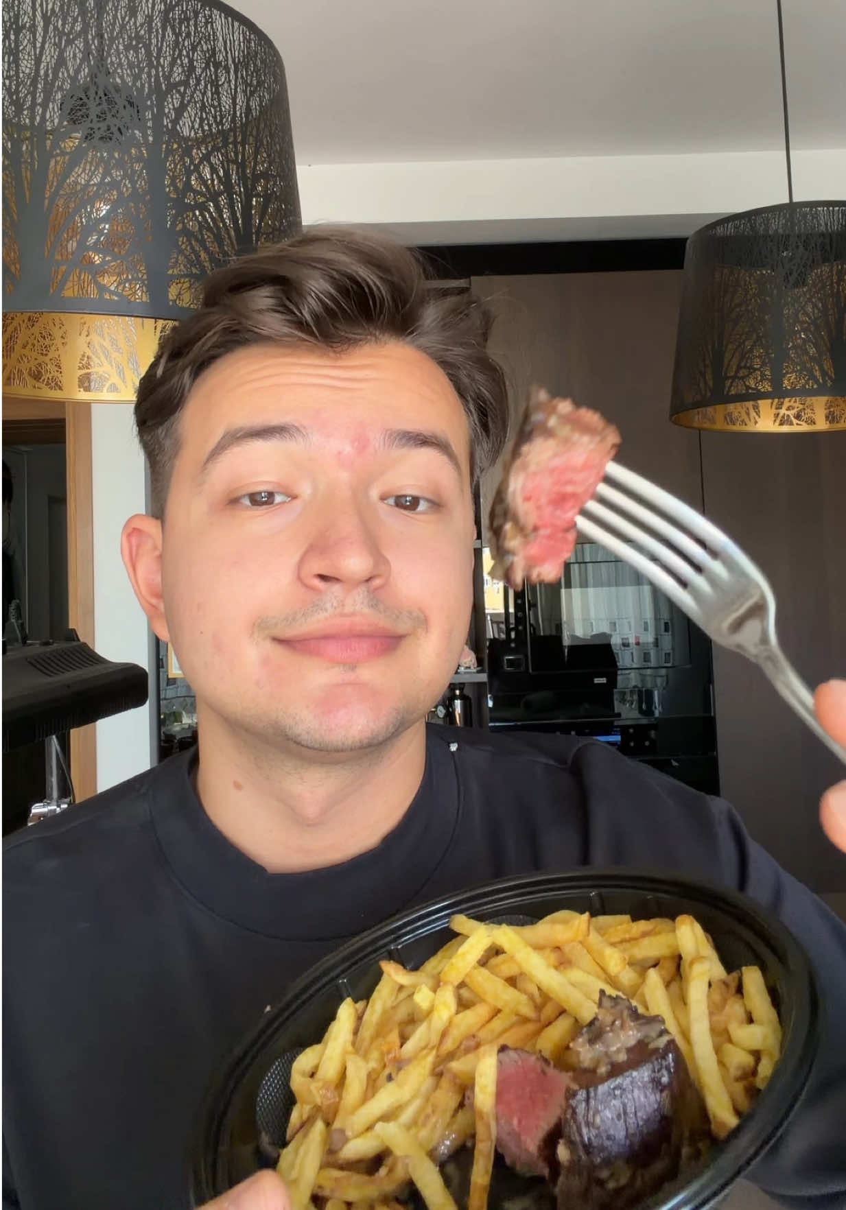 @Dan Has The Munchies
