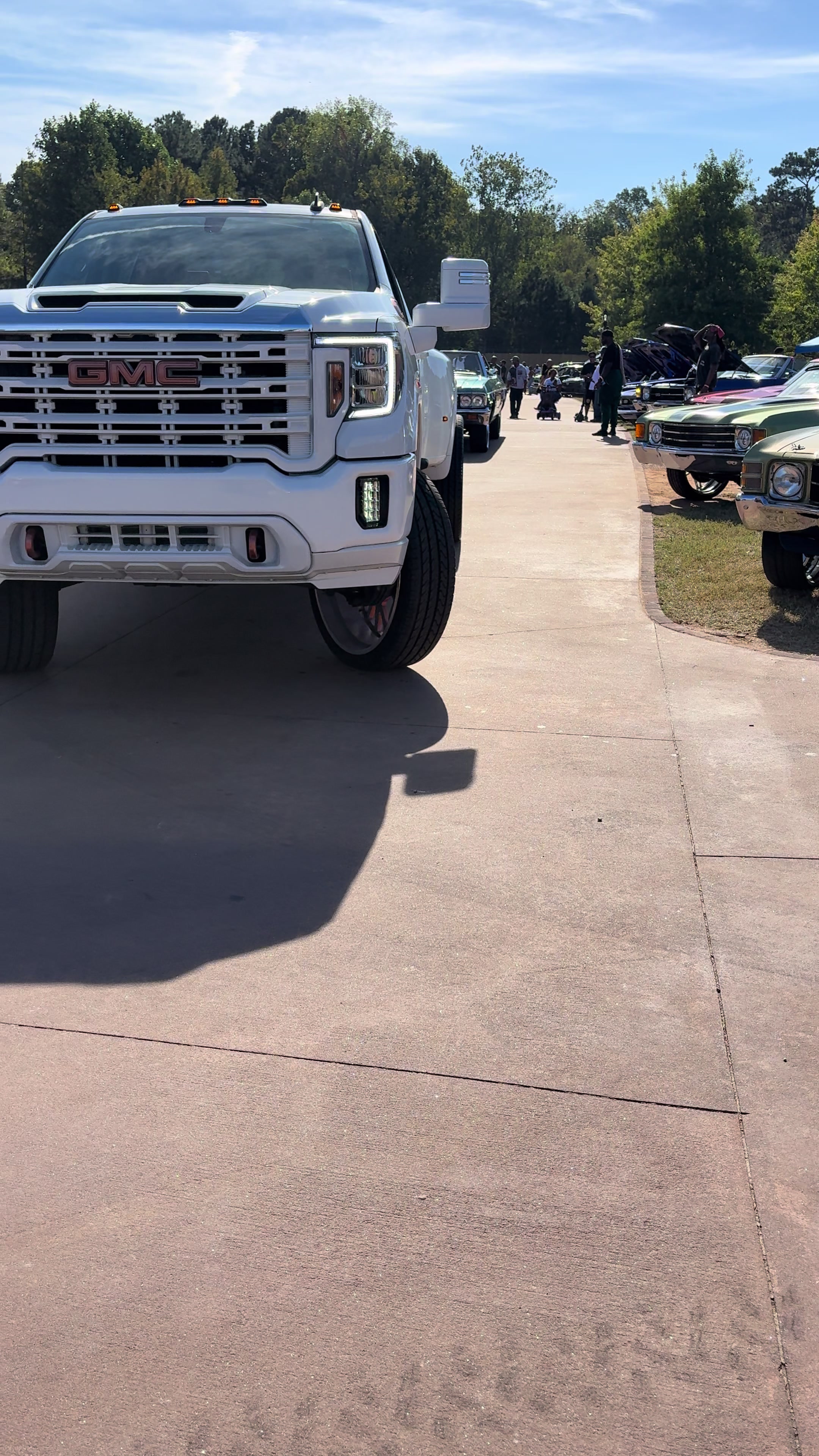 @PUG HOT ROD
