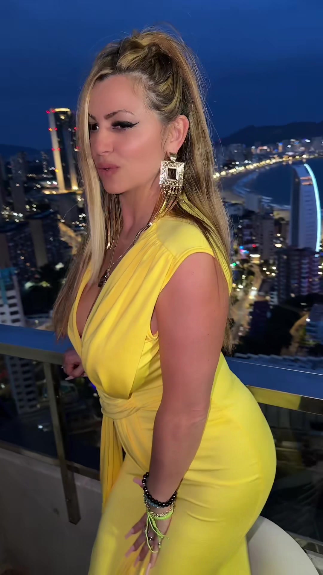 @Elena Chebaru