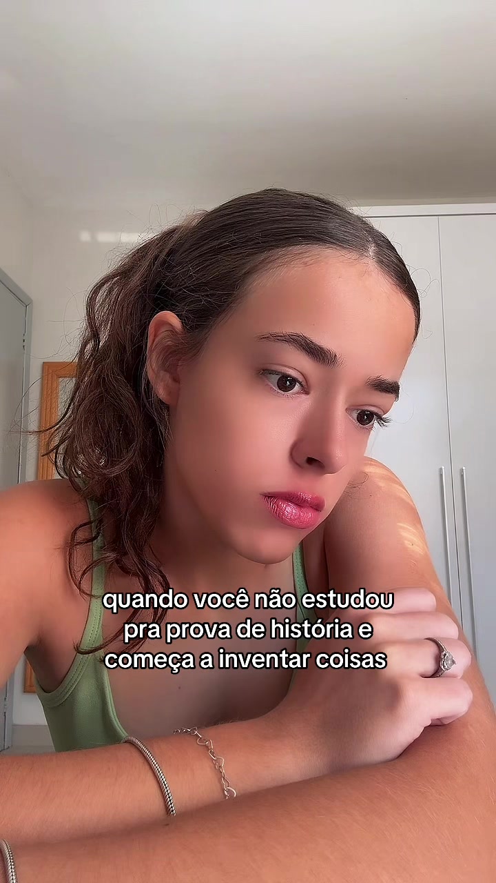 @Julia Andrade