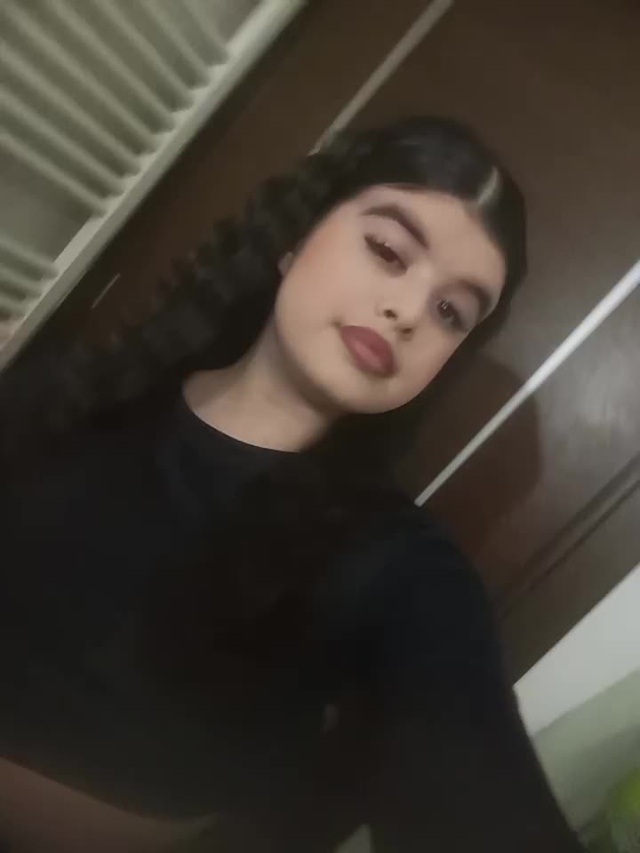@ℳ𝒶𝓇𝒾𝒶_ℒℴ𝓊𝓁𝒶𝓀𝒾