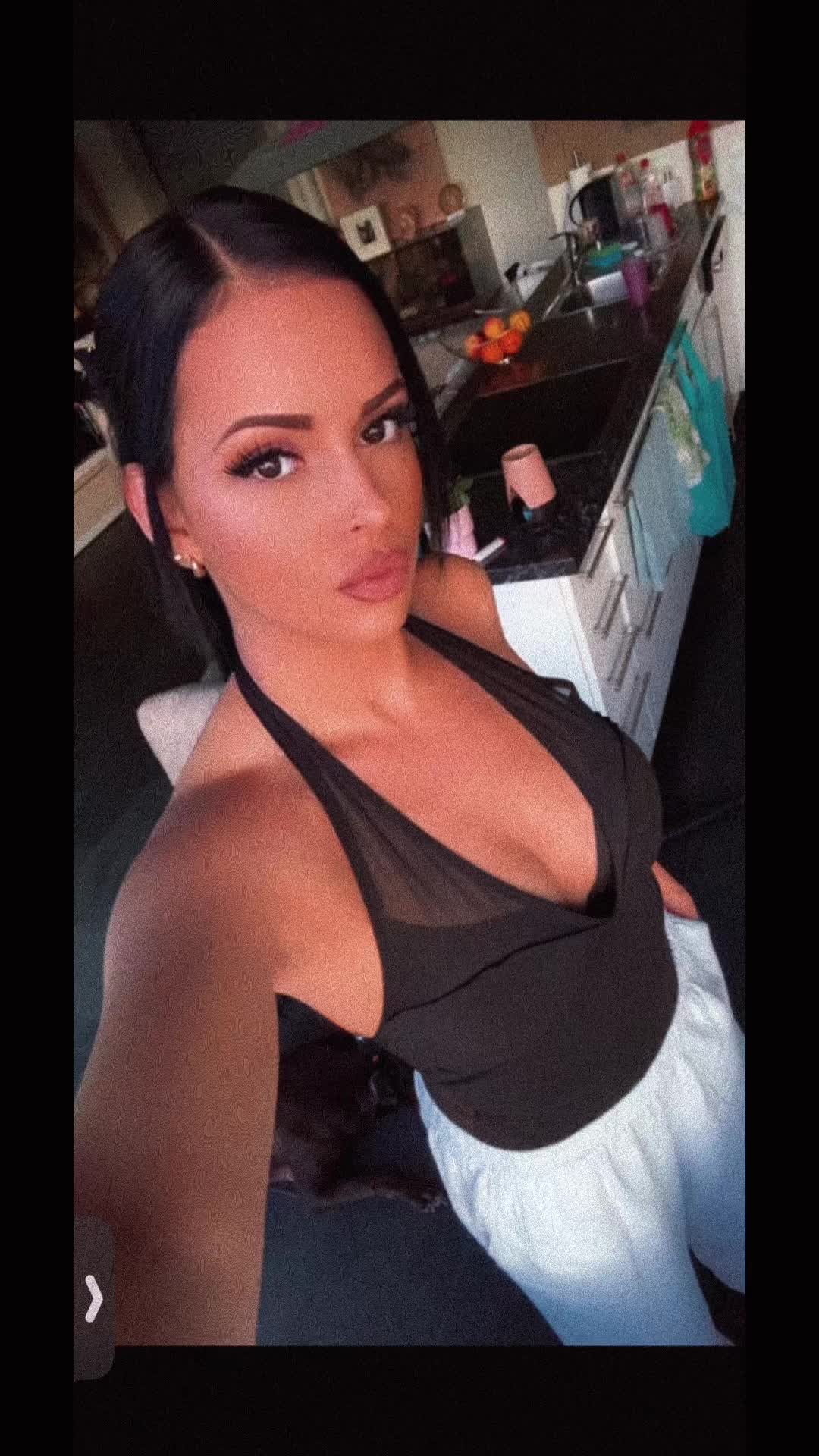 @Sabrina