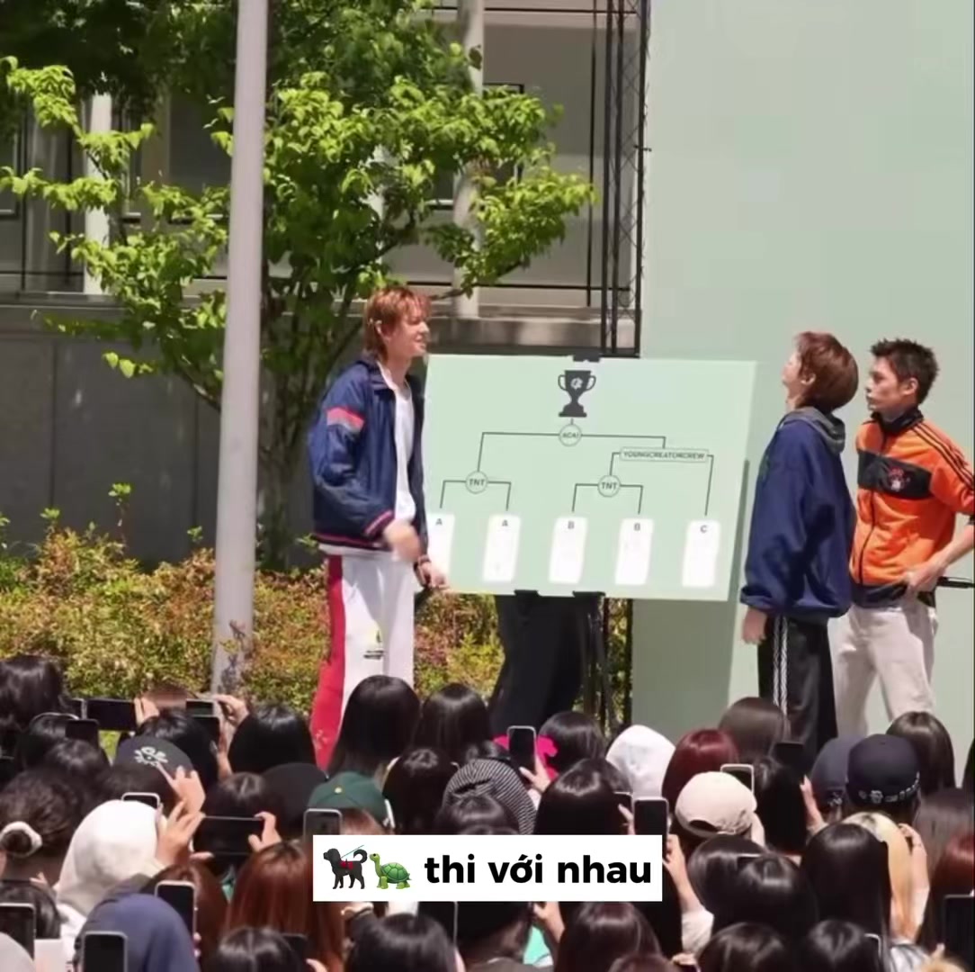 @trái dấu hút nhau