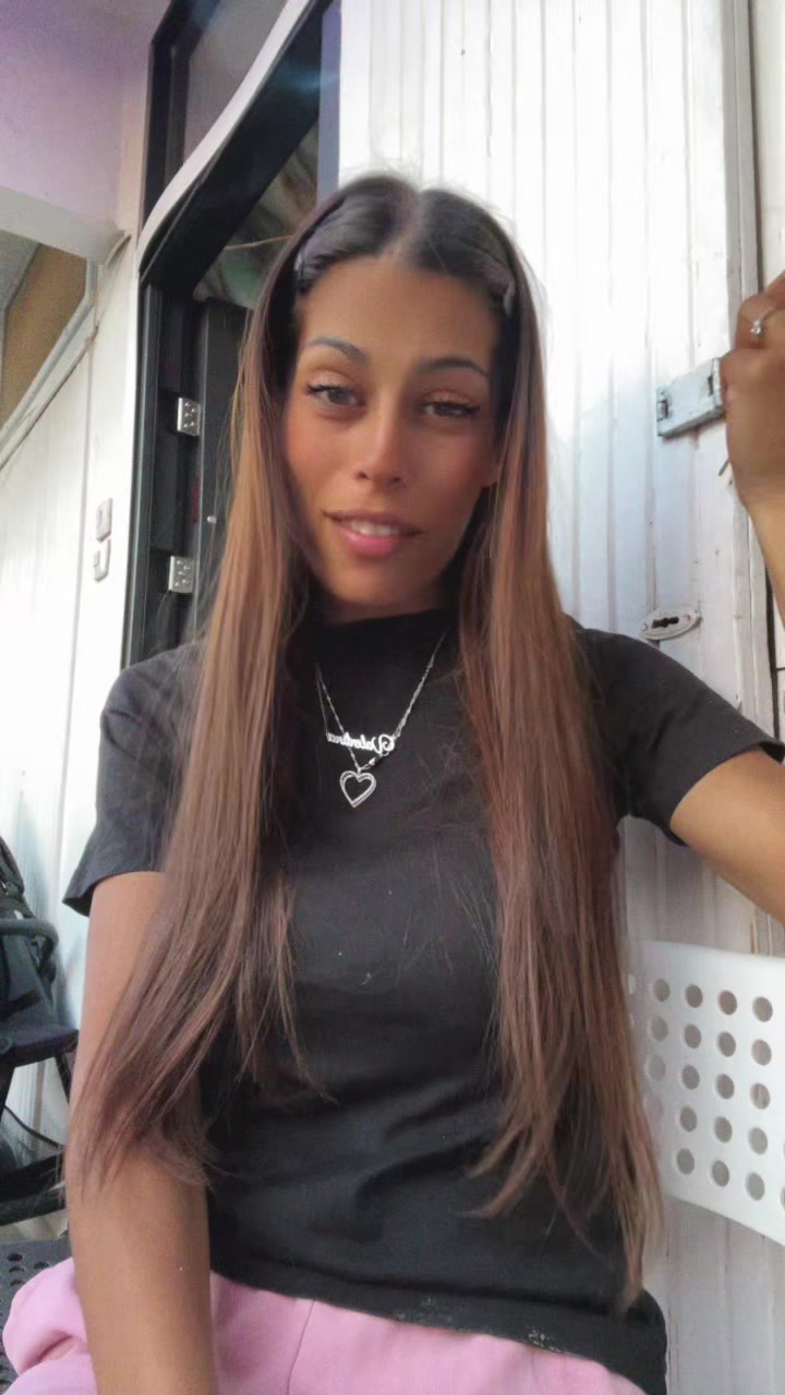 @Valentina