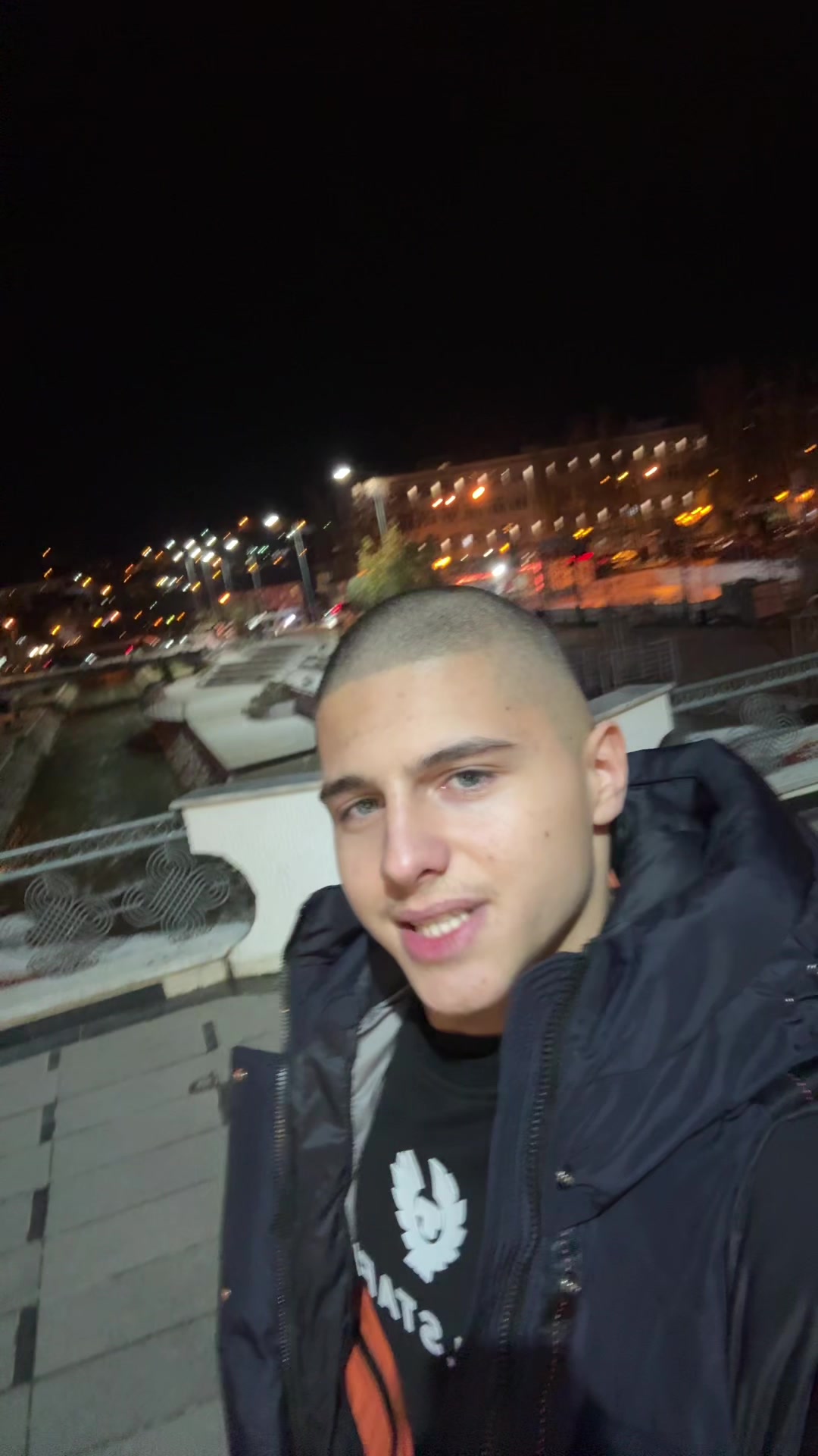 @Dinćeffm