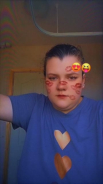 @chloecrook00