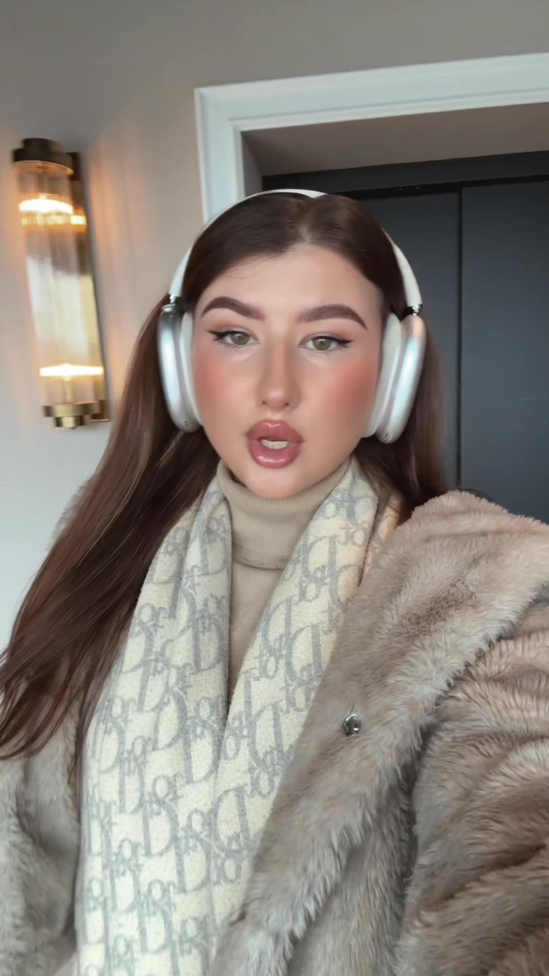 @Megi