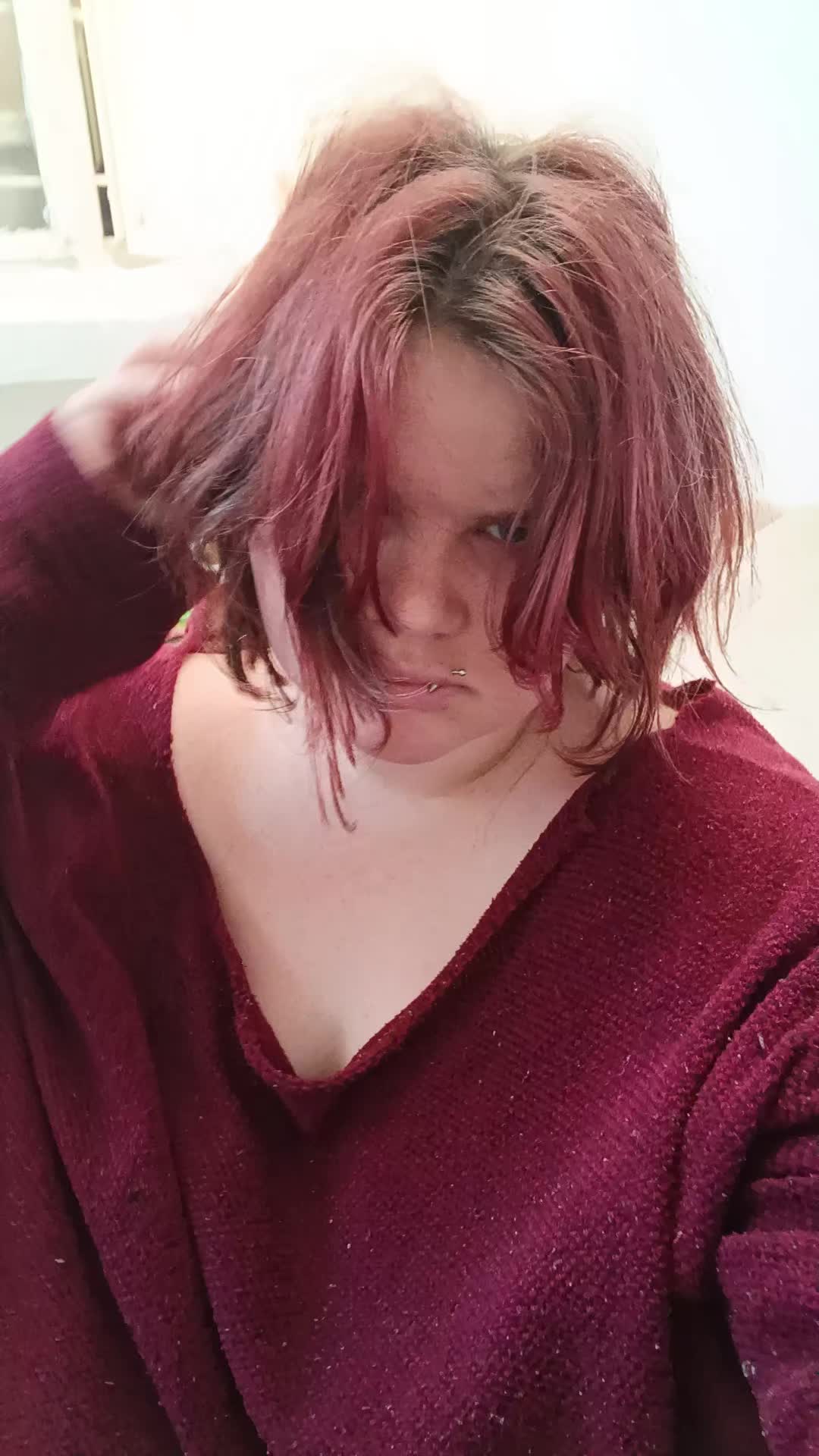 @<3