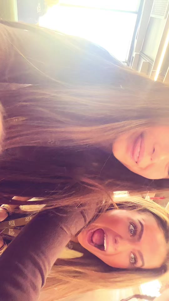 @Lara