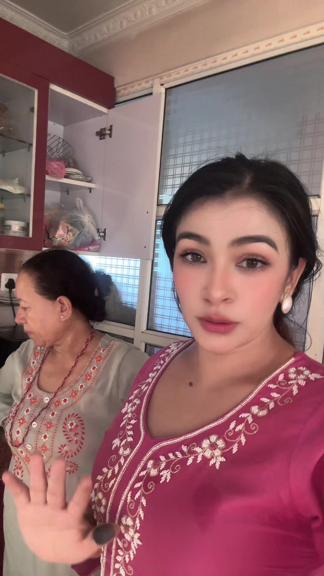 @aarushi_bhandari