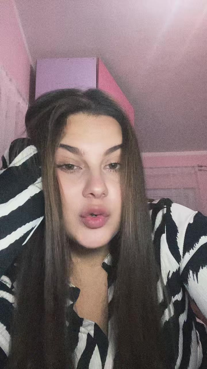 @Tzzomii