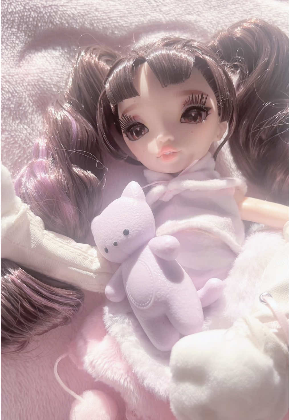@Hon ୨୧