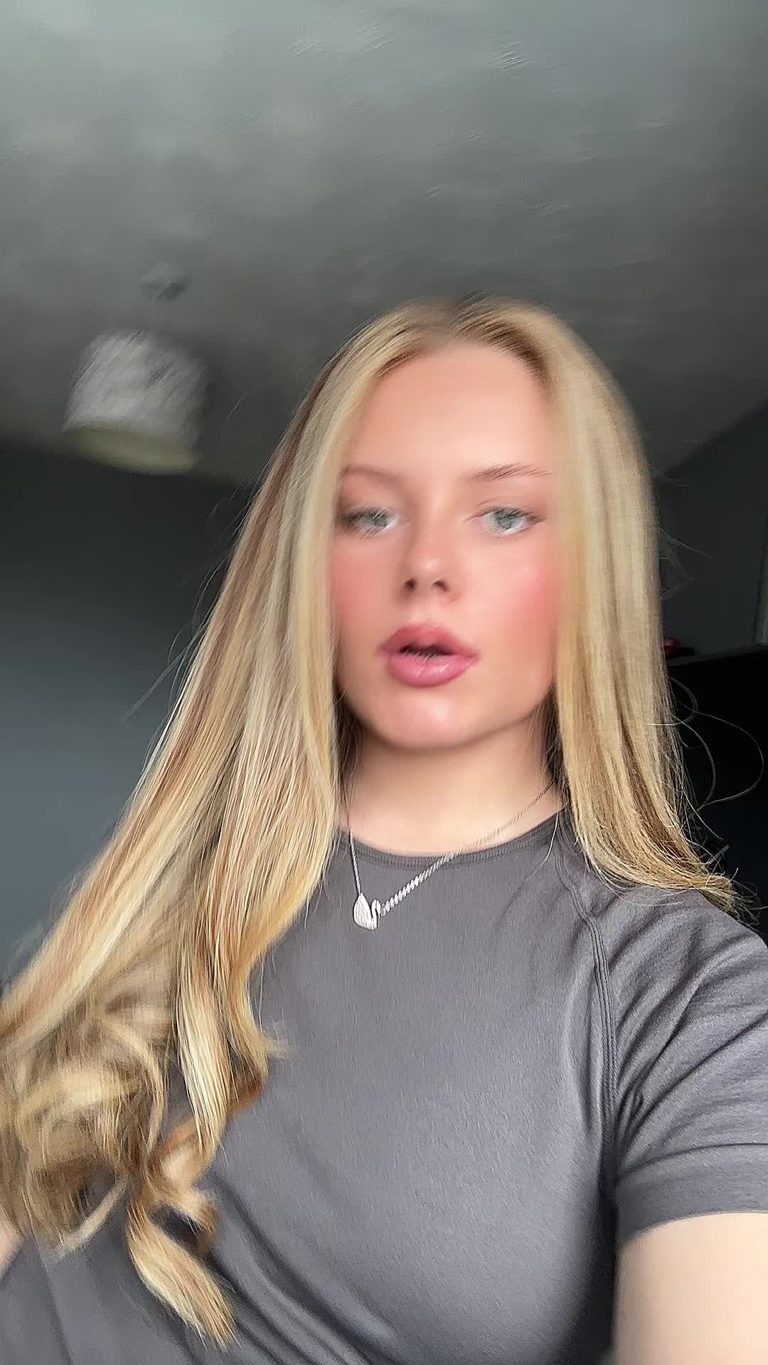 @jess.eliee