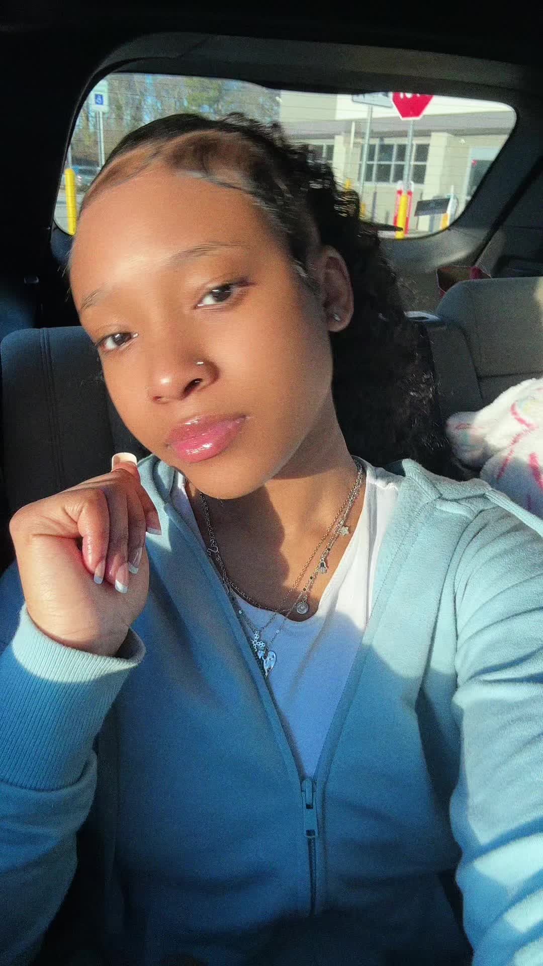 @T🕸️