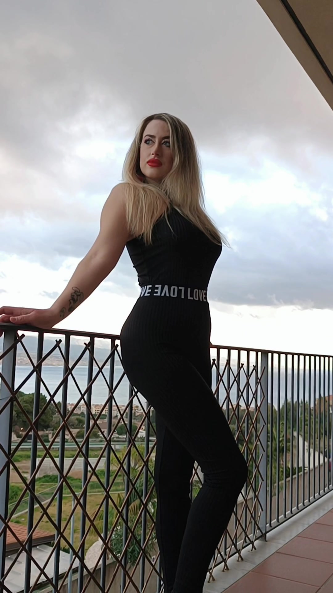 @DOMINA