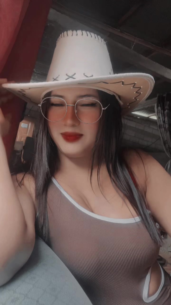 @Mari Vélez 🦋