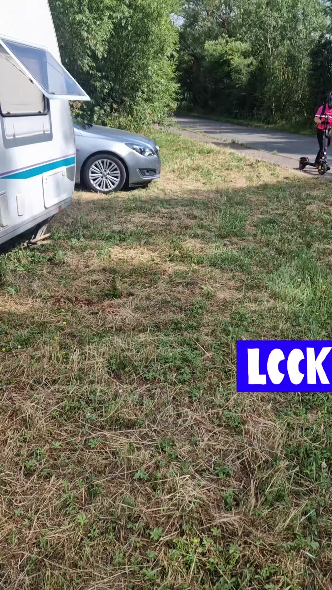 @thefreeroamer