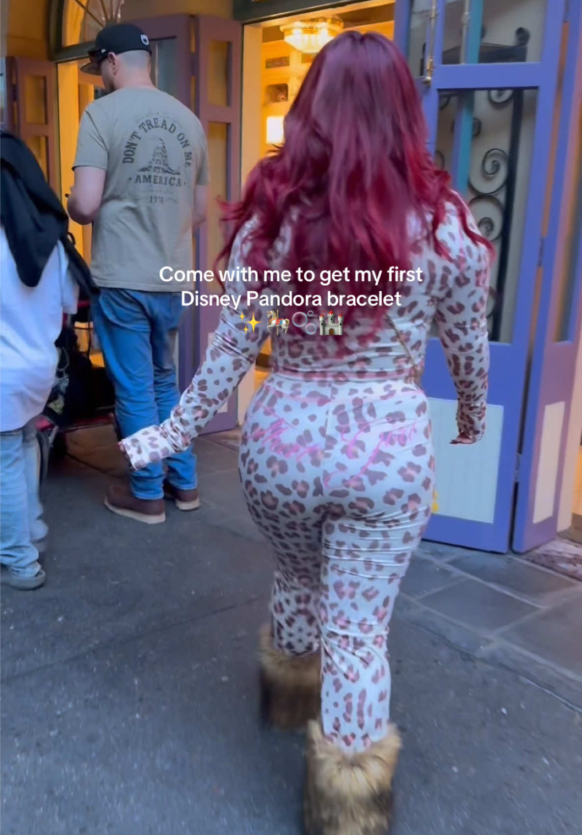@MakeupByLoveAndrea