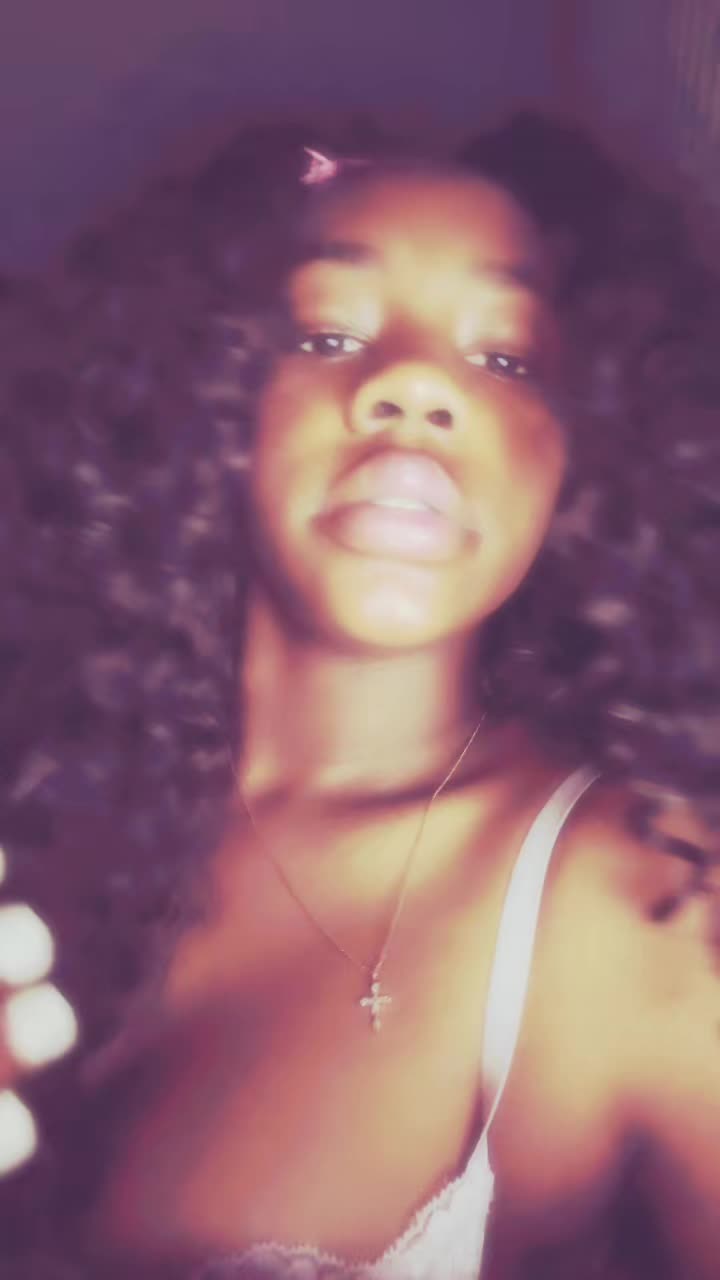 @itzmooski