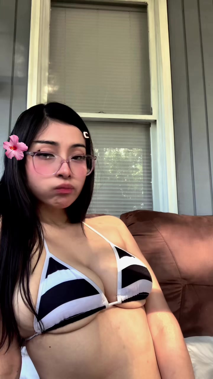 @AlexaVlley69