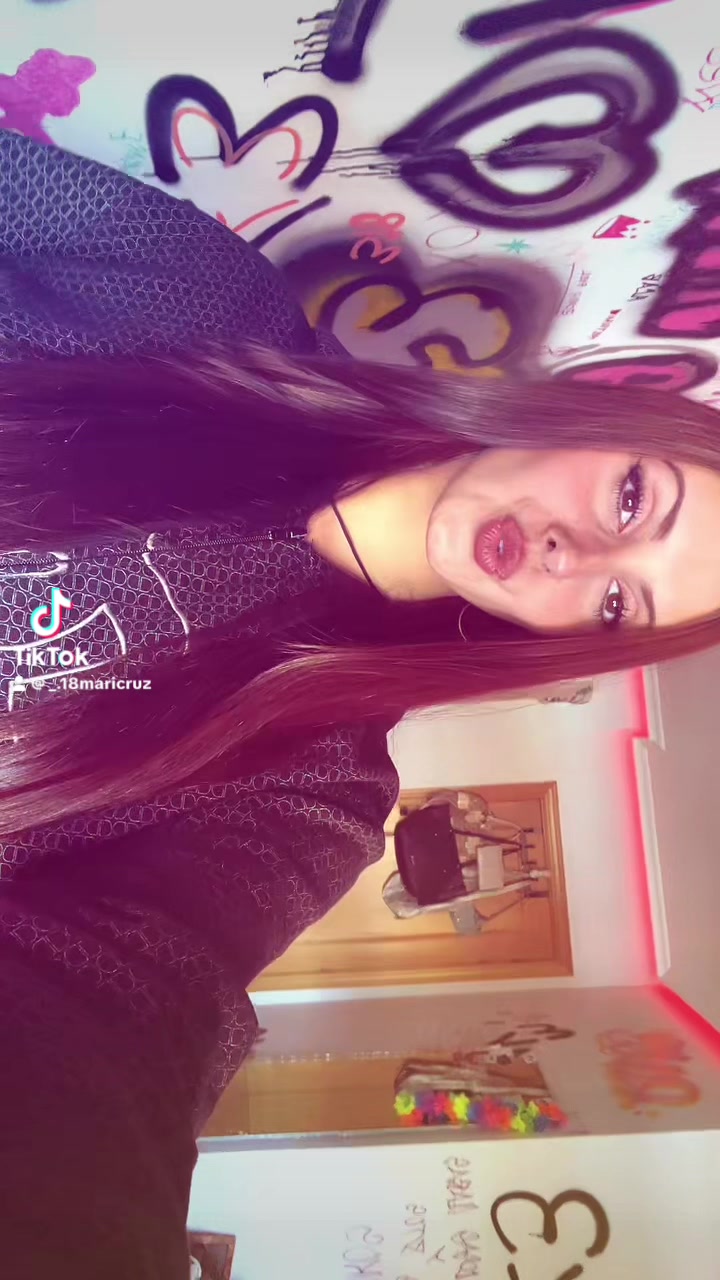 @<3