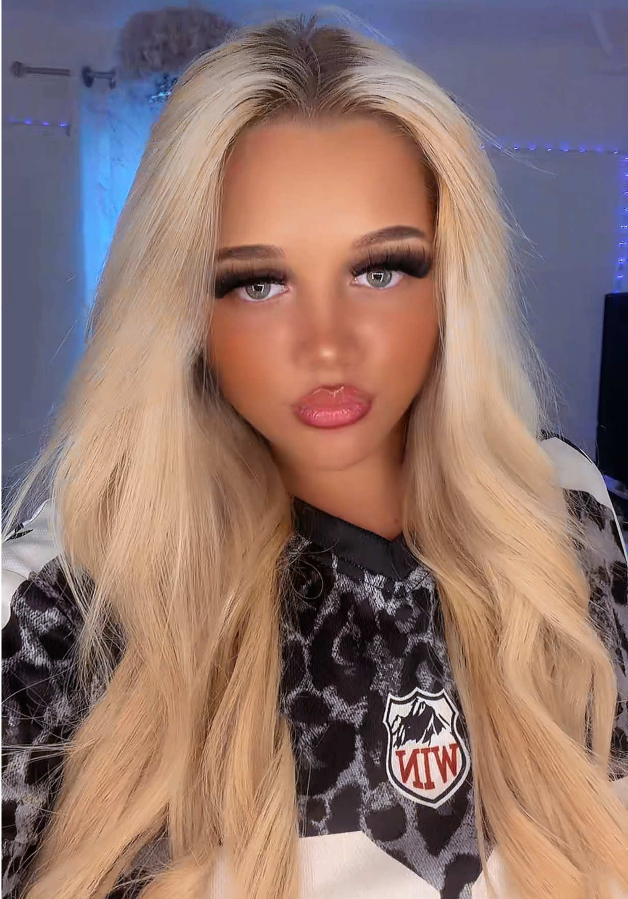 @thablondebitch_xo
