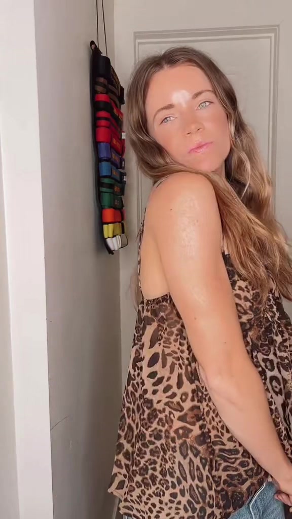 @geena