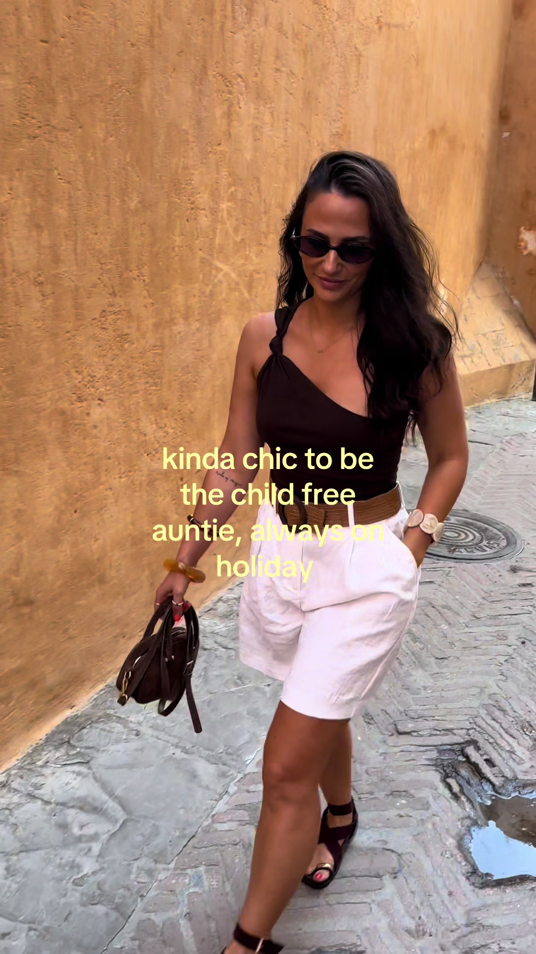 @chloebwebber