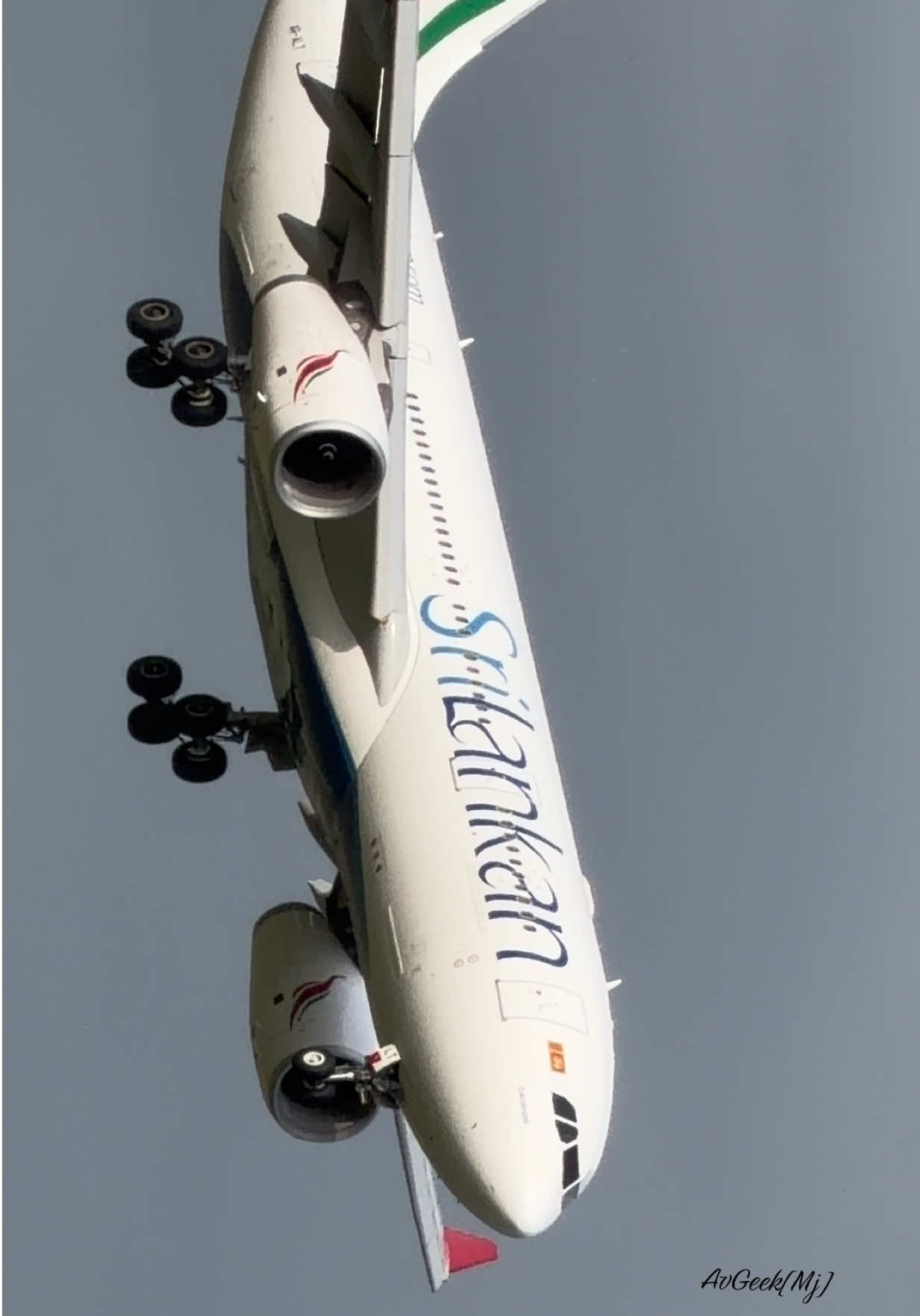 @AvGeek [MJ]