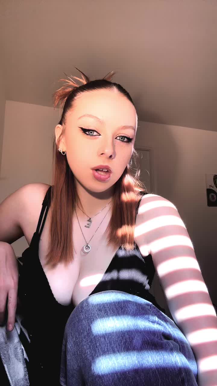 @Ez <3