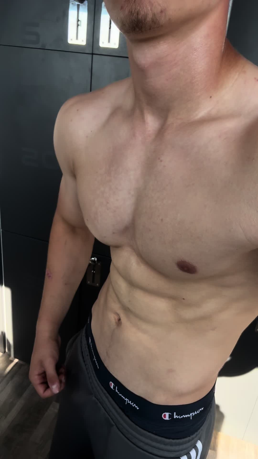 @justliftingheavyweights