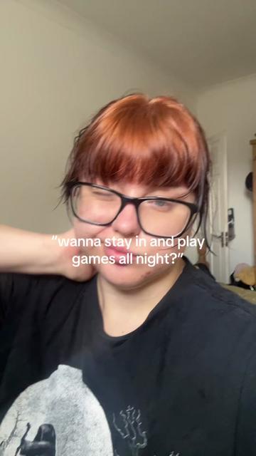 @holly