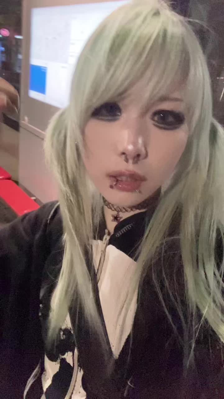 @hyonzni