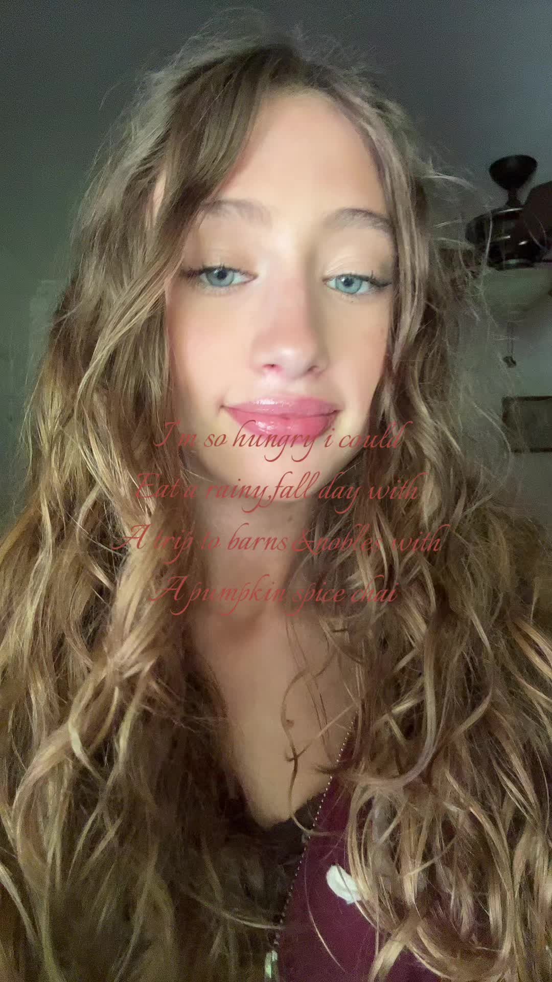 @𝐸𝓈𝓉𝒽𝑒𝓇 𝐹𝓇𝒶𝓎𝒹𝒶 🧁