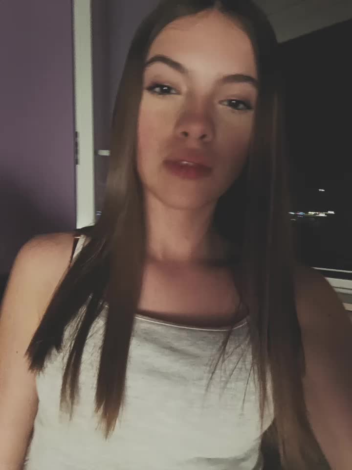 @🦈