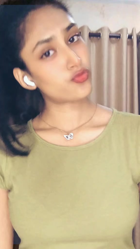 @Kavi Girl (කවී)💋